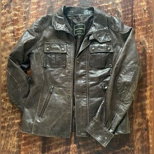 Biker jacket in distressed leather - dark brown. Size it 42 (2/4)